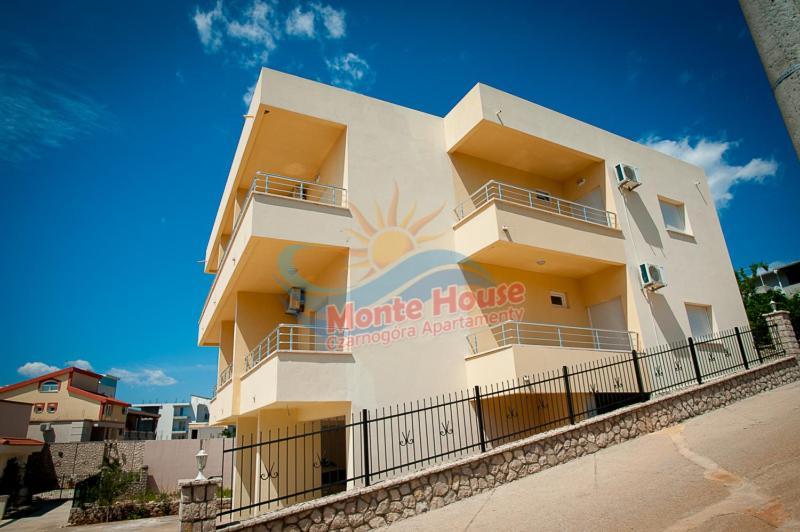 Apartments Lux Lukic Утеха Екстериор снимка