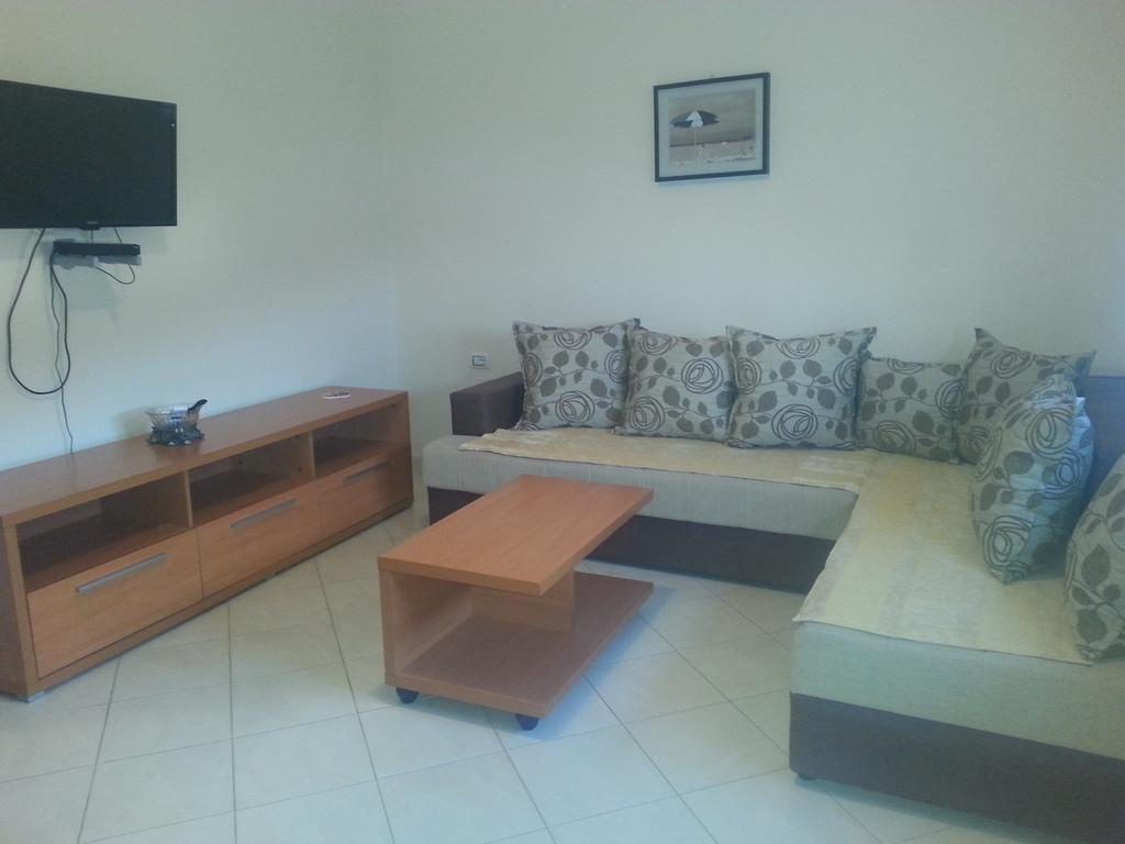 Apartments Lux Lukic Утеха Стая снимка
