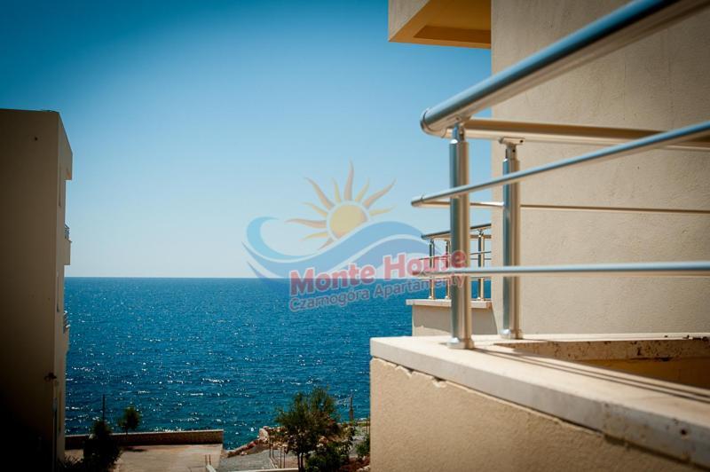 Apartments Lux Lukic Утеха Екстериор снимка